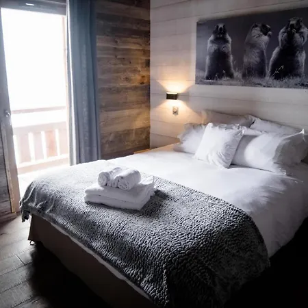 Chalet Vista - *